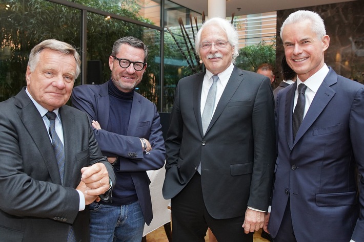 Chefs wollen die volle Kraft auf die Straße bringen 5. Unternehmer-Dinner von Porsche Consulting in Berlin